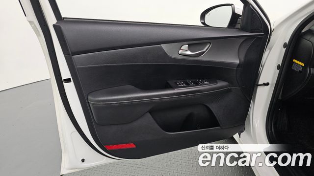 Kia K3 Prestige 2021 — фото 24