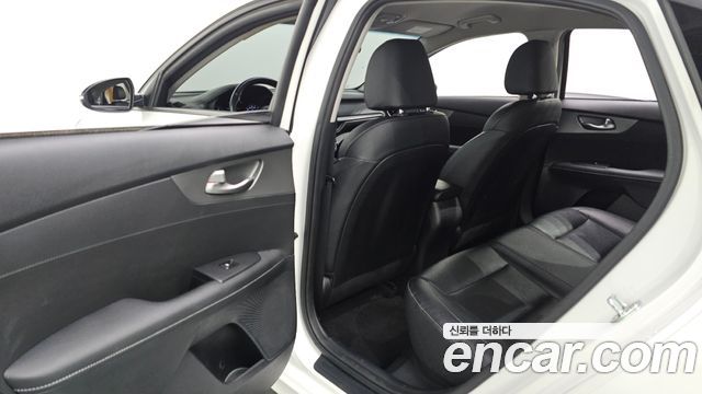 Kia K3 Prestige 2021 — фото 26