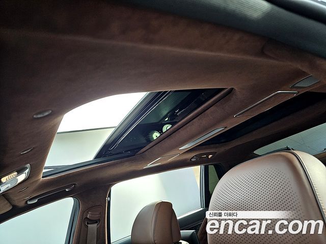 Genesis G90 (RS4) Gasoline 3.5 Turbo e-S/C AWD LWB 2023 — фото 16