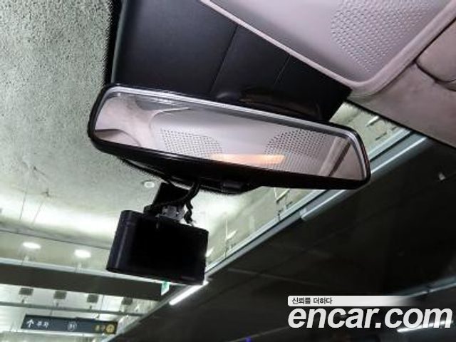 Mercedes-Benz V-Class 2.0 W447 2020 — фото 20
