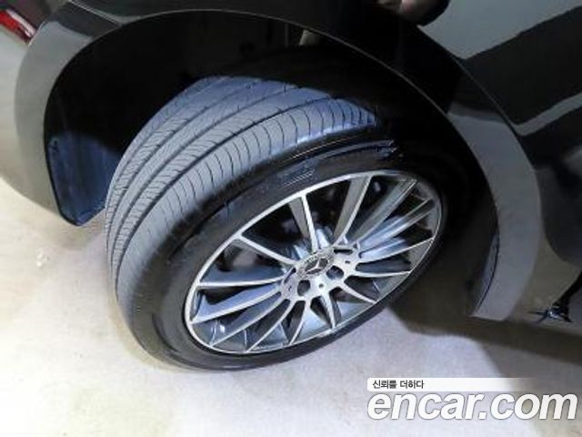 Mercedes-Benz V-Class 2.0 W447 2020 — фото 24