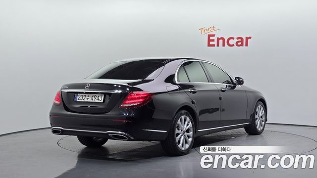 Mercedes-Benz E-Class (W213) E220d Exclusive 2019 — фото 2