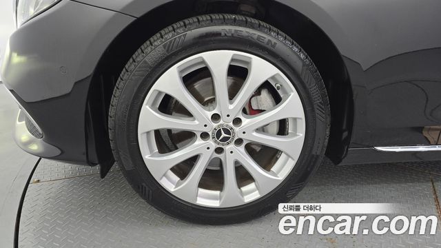 Mercedes-Benz E-Class (W213) E220d Exclusive 2019 — фото 5