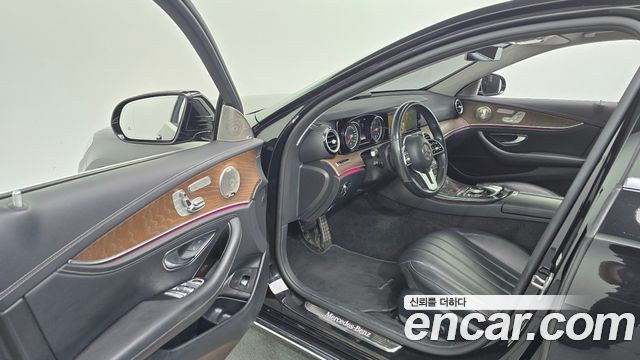Mercedes-Benz E-Class (W213) E220d Exclusive 2019 — фото 10