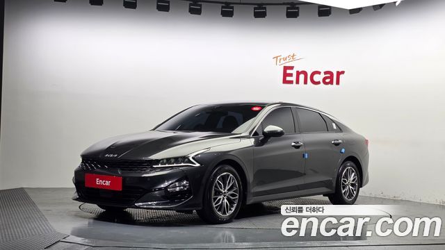 Kia K5 (III) 2.0 Prestige 2022 — фото 1