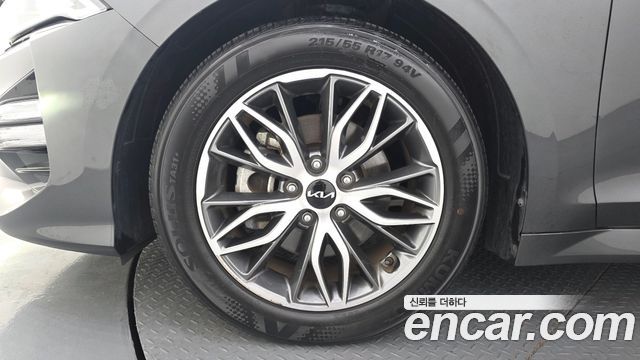 Kia K5 (III) 2.0 Prestige 2022 — фото 5