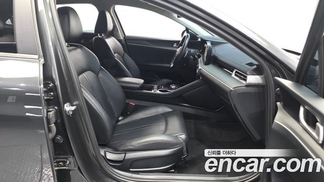 Kia K5 (III) 2.0 Prestige 2022 — фото 11