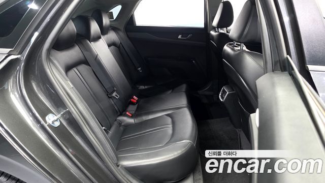 Kia K5 (III) 2.0 Prestige 2022 — фото 12