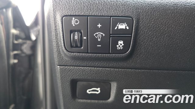 Kia K5 (III) 2.0 Prestige 2022 — фото 16