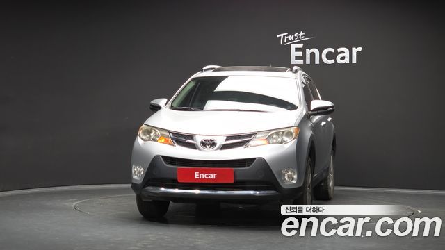 Toyota RAV4 2.5 2WD 4th 2015 — фото 3