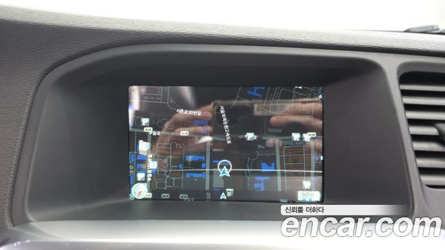 Volvo S60 Polester 2nd 2017 — фото 14