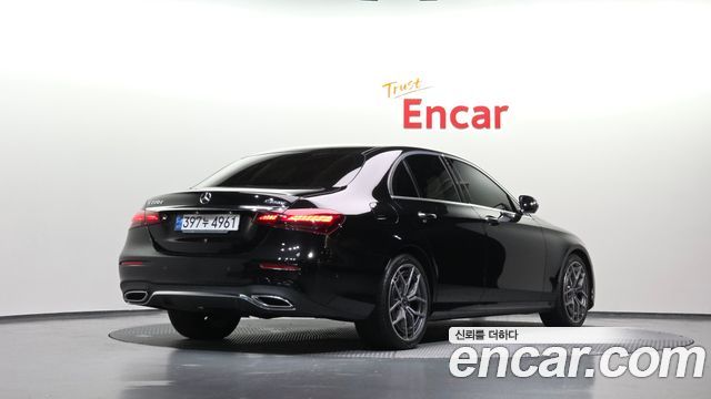 Mercedes-Benz E-Class (W213) E220d 4MATIC AMG Line 2021 — фото 2