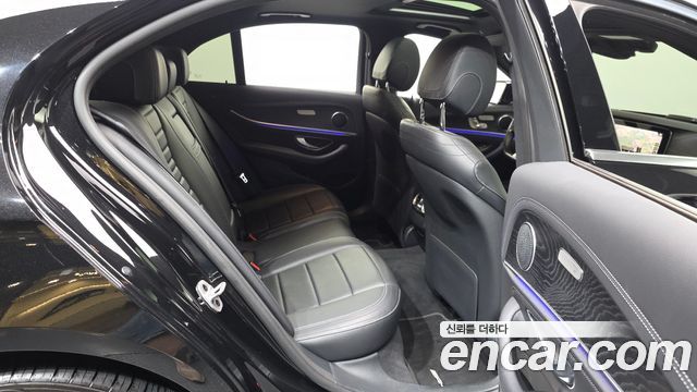 Mercedes-Benz E-Class (W213) E220d 4MATIC AMG Line 2021 — фото 12