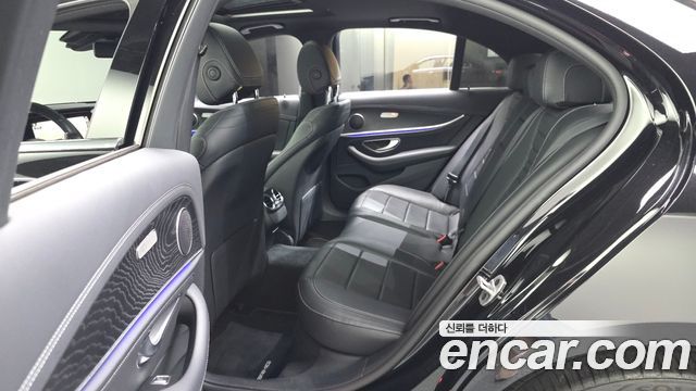 Mercedes-Benz E-Class (W213) E220d 4MATIC AMG Line 2021 — фото 26