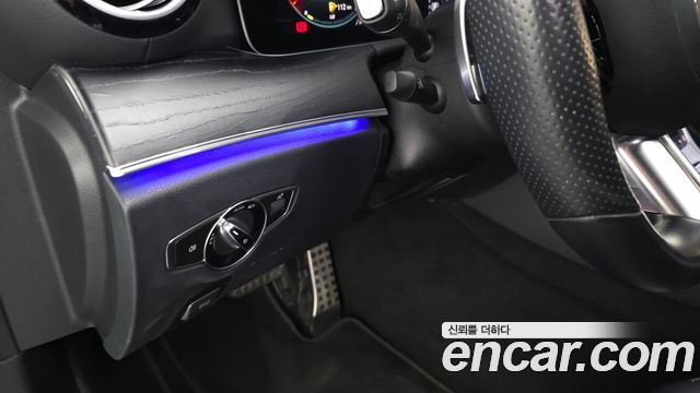 Mercedes-Benz E-Class (W213) E220d 4MATIC AMG Line 2021 — фото 28