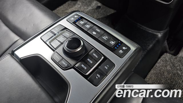 Genesis G80 3.8 GDI AWD Finest 2018 — фото 17