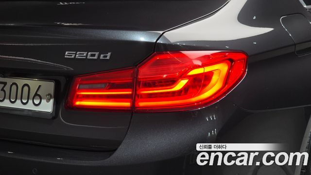 BMW 5 Series (G30) 520d M Sport Package Plus 2018 — фото 23