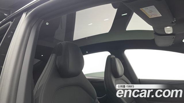 Tesla Model Y L Long Range AWD 2026 — фото 15