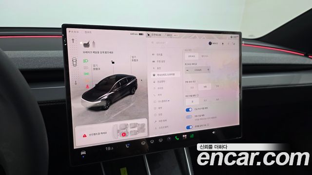 Tesla Model Y L Long Range AWD 2026 — фото 27