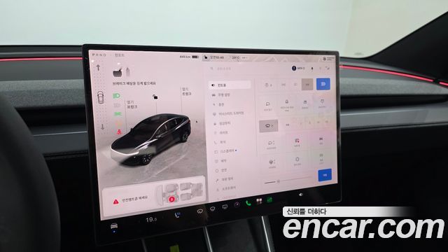 Tesla Model Y L Long Range AWD 2026 — фото 28