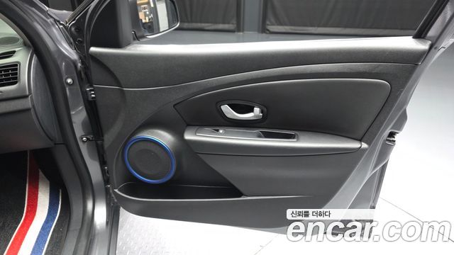 Renault Korea SM3 Z.E. RE 2019 — фото 24