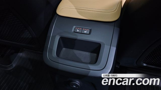 Volvo XC60 (II) T8 Ultra Bright 2025 — фото 19