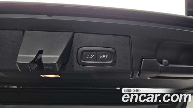 Volvo XC60 (II) T8 Ultra Bright 2025 — фото 27