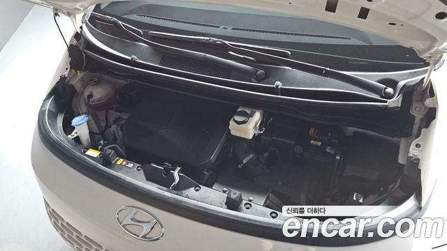 Hyundai Staria Cargo 5-Seater Modern 2022 — фото 6
