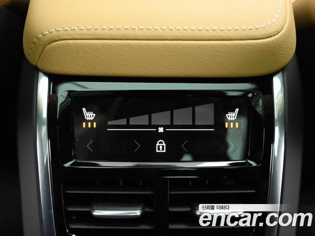 Volvo XC60 (II) B6 Ultimate Bright 2024 — фото 20