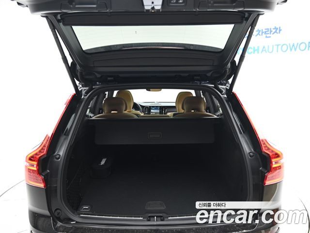 Volvo XC60 (II) B6 Ultimate Bright 2024 — фото 24