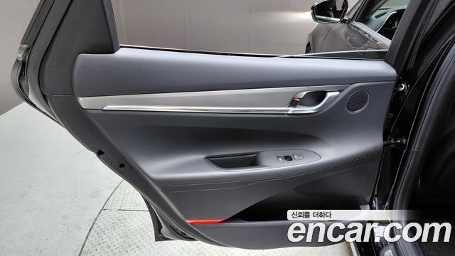 Hyundai Grandeur (IG) 2.5 Premium 2023 — фото 25