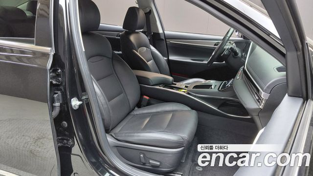 Hyundai Grandeur (IG) 2.5 Premium 2023 — фото 26