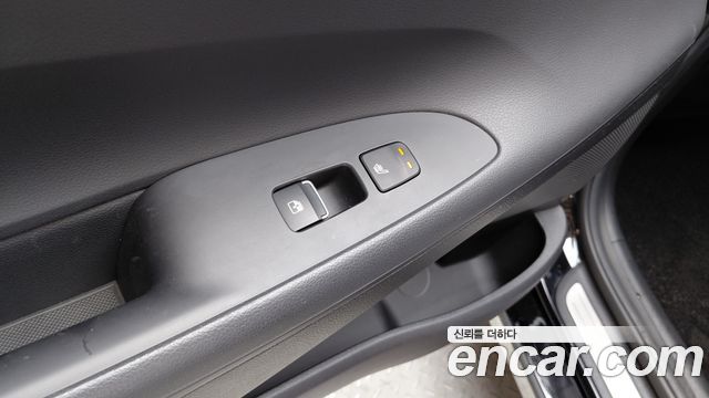 Hyundai Grandeur (IG) 2.5 Premium 2023 — фото 28