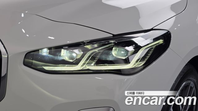 BMW 2 Series Active Tourer (U06) 220i M Sport Design 2025 — фото 28