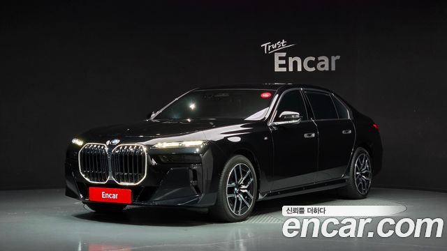 BMW 7 Series (G70) 740d xDrive M Sport 2024 — фото 1
