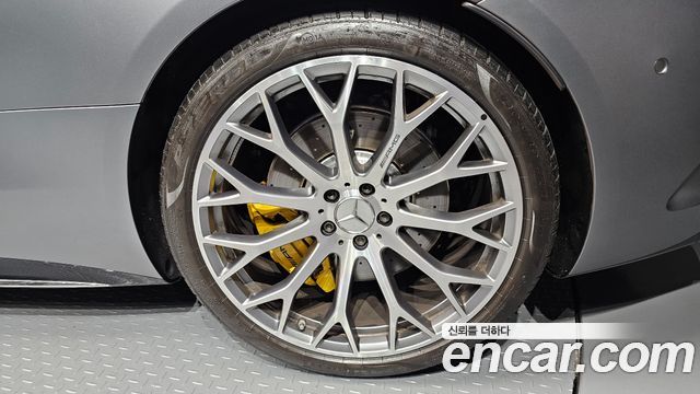Mercedes-Benz SL-Class (R232) AMG SL63 4MATIC+ 2024 — фото 21