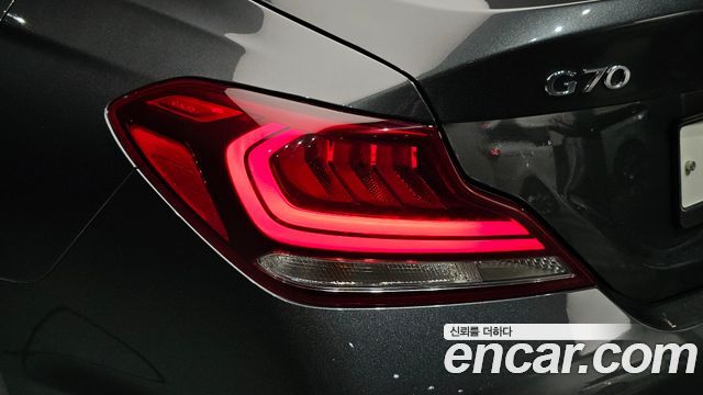 Genesis G70 3.3T Sport AWD Prestige 2019 — фото 23