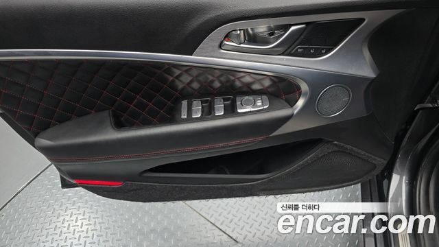 Genesis G70 3.3T Sport AWD Prestige 2019 — фото 24