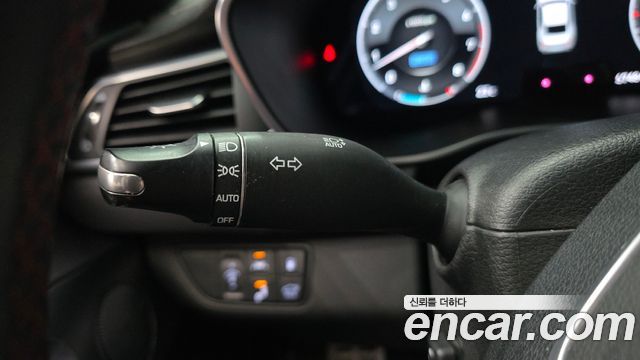 Genesis G70 3.3T Sport AWD Prestige 2019 — фото 33