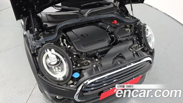 MINI Cooper 5Door Standard 3rd 2020 — фото 6