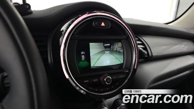 MINI Cooper 5Door Standard 3rd 2020 — фото 19