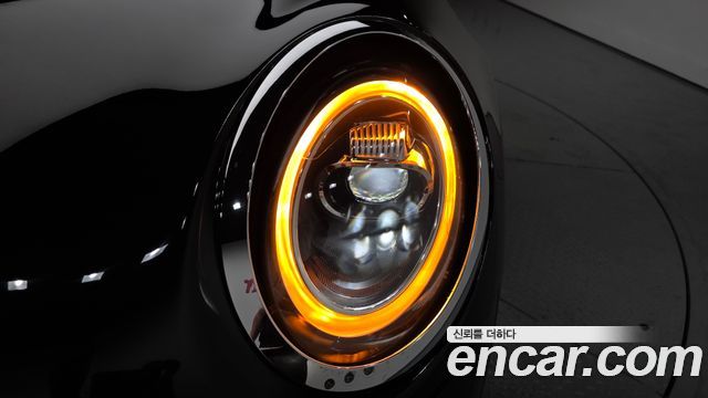MINI Cooper 5Door Standard 3rd 2020 — фото 28