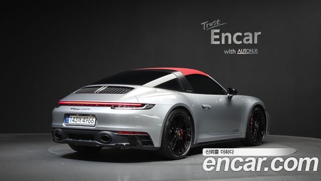 Porsche 911 (992) Targa 4 GTS 2024 — фото 2