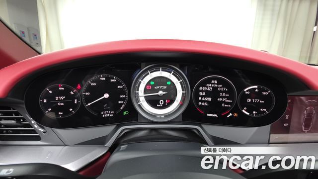 Porsche 911 (992) Targa 4 GTS 2024 — фото 8
