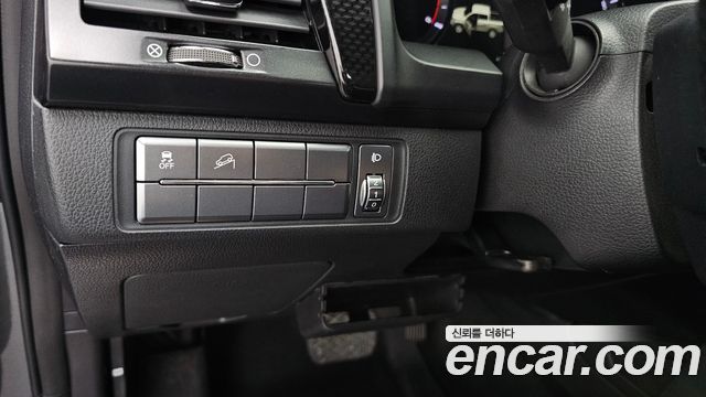 KG Mobility (SsangYong) Rexton Sports Khan Diesel 2.2 2WD Prestige Special (5-Link) 2021 — фото 14