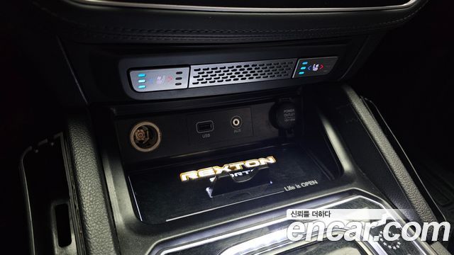 KG Mobility (SsangYong) Rexton Sports Khan Diesel 2.2 2WD Prestige Special (5-Link) 2021 — фото 18