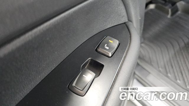 KG Mobility (SsangYong) Rexton Sports Khan Diesel 2.2 2WD Prestige Special (5-Link) 2021 — фото 29