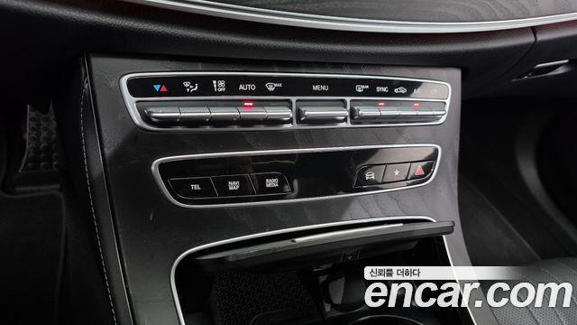 Mercedes-Benz CLS-Class (C257) CLS300d 4MATIC 2022 — фото 17