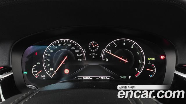BMW 5 Series (G30) 520i Luxury 2019 — фото 8