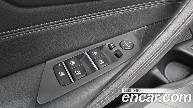 BMW 5 Series (G30) 520i Luxury 2019 — фото 39